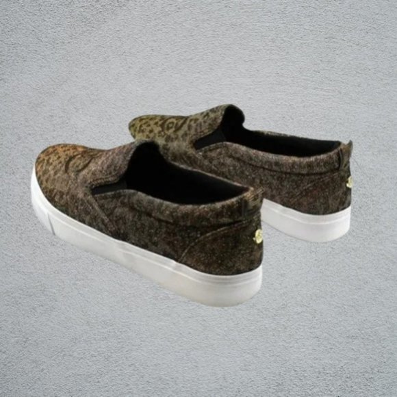 Juicy Couture Congrats Women's Slip-On Sneakers - Picture 5 of 6